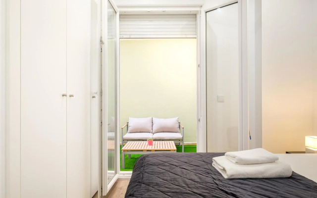 BRAND NEW apartment with private open-air space