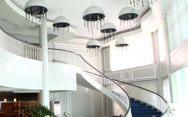 King's Royale Hotel and Resort