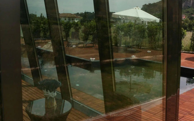 Regis Resort