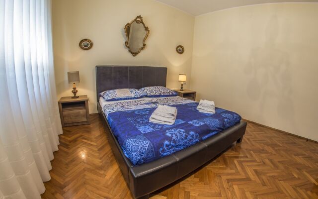 Diego apartments