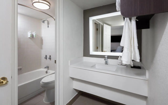 La Quinta Inn by Wyndham Omaha West
