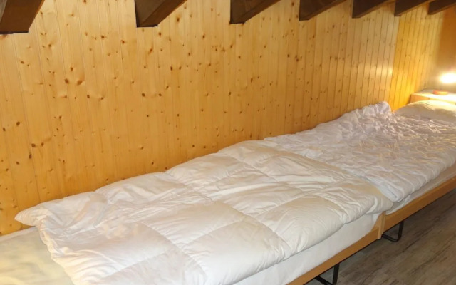 Apartment With Breathtaking Hill View