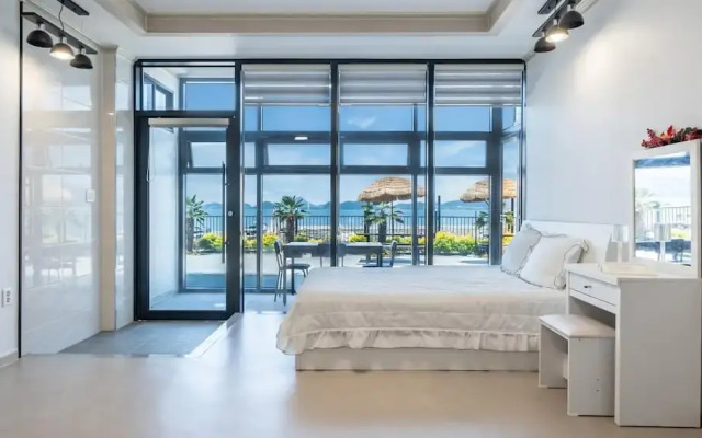 Yeosu Wayo Ocean View Pension