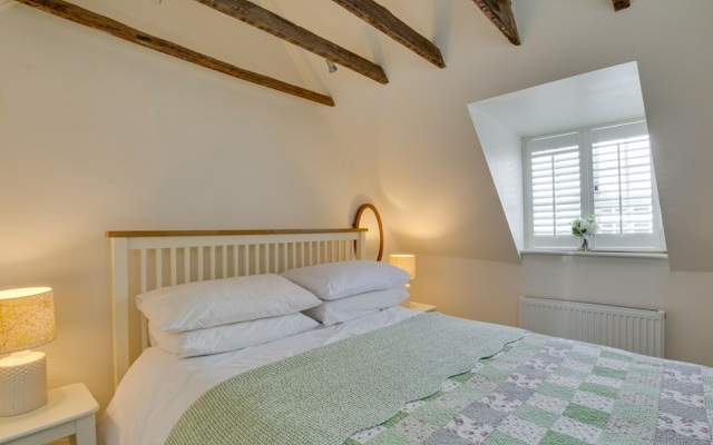 Characteristic Holiday Home With Courtyard in Authentic Little Street in Deal — фото 3