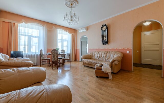 Welcome Home Apartments Kazanskaya 41