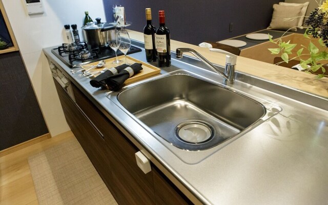 Kanade ShijoShinmachi