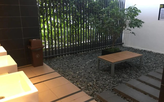 Woodsbury by Micheal Butterworth Penang 7722