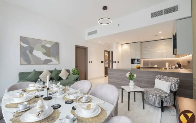 Vogue | Royal Regency Business Bay near Downtown