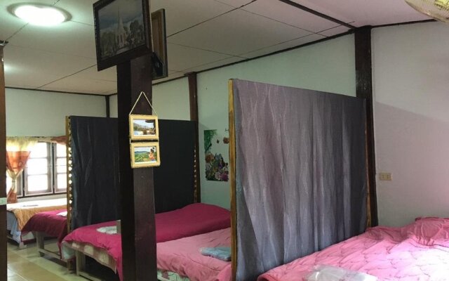 Chiang  Dao Hostel