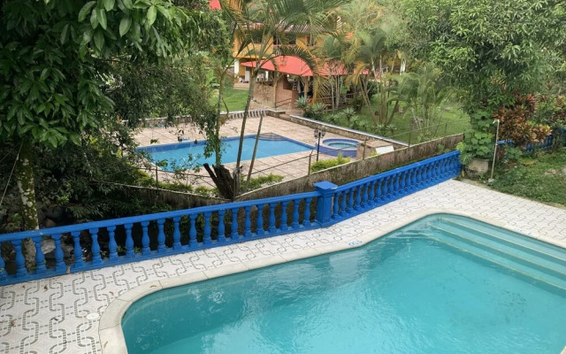 Dadaki Hotel