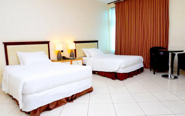 Golden Royale Hotel