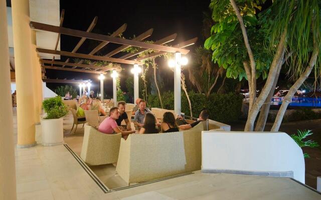 Atlantis Hotel