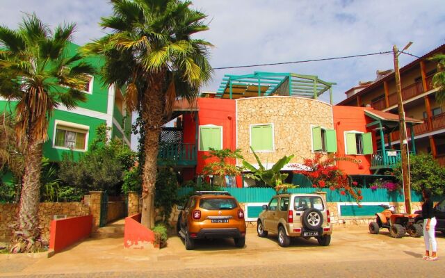 Comfy Sea View 2 bed Apartment Santa Maria