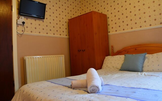 Holm Lea Hotel