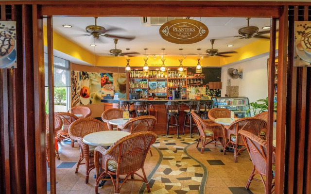 Rainbow Paradise Beach Resort by LWE