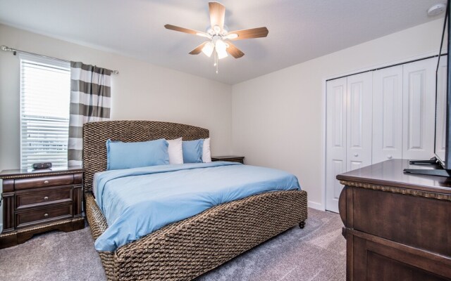 1675 Moonvalley Drive