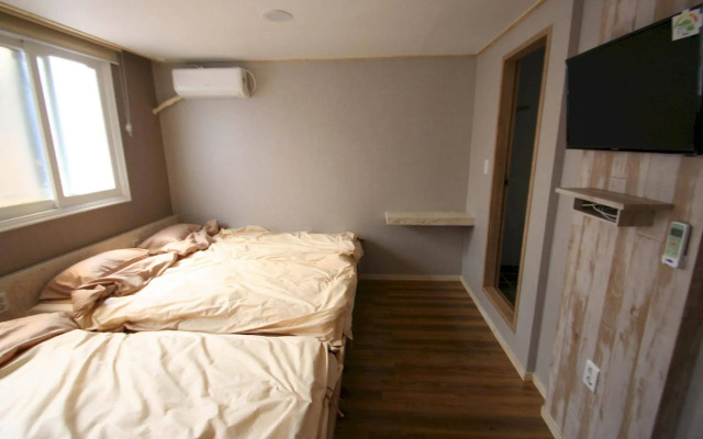 Grape Garden House - Hostel