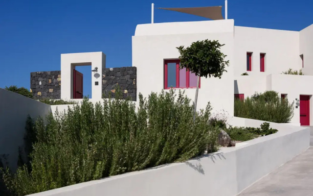 Potnia Theron Suites