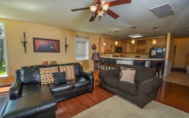 Creeks Edge 3 Bedroom House