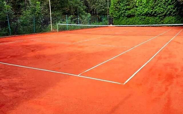 Hotel & Camping Jazy