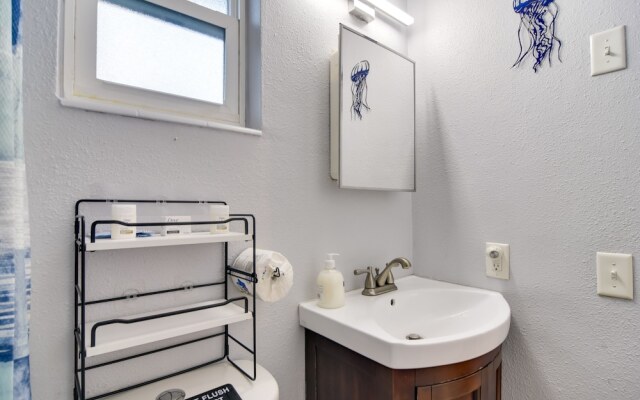 Dog-friendly Largo Apartment w/ Large Shared Yard!