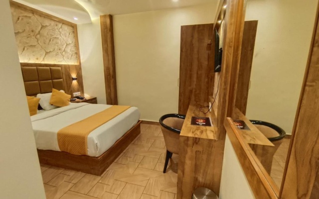Hotel Riva International - Near Nesco Center