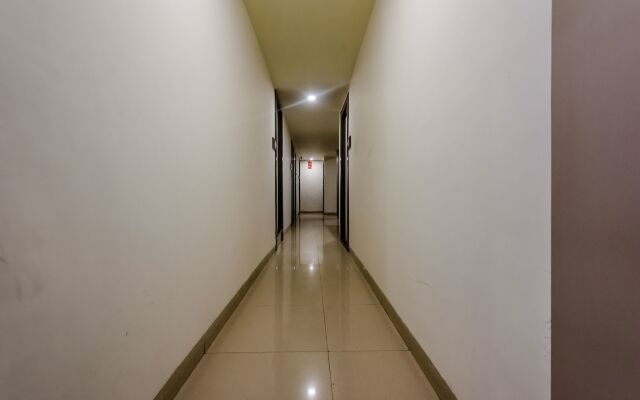 OYO 7727 Hotel Sarovar Grand