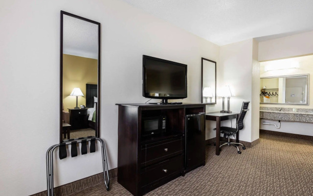 Quality Inn Tullahoma