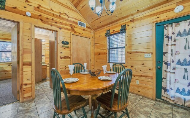 The Honeysuckle 2 Bedroom Cabin by Redawning