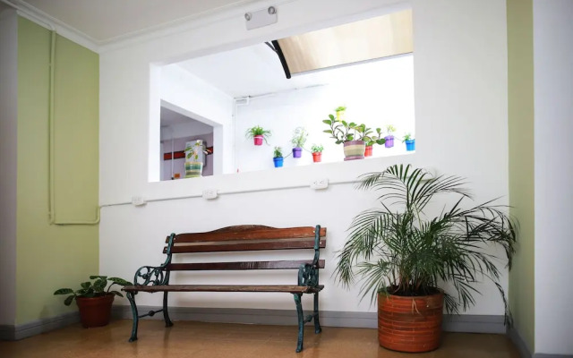Albaka Hostel