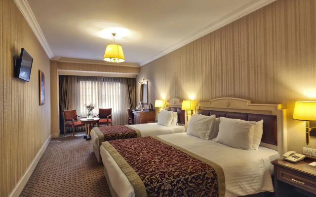 Taksim Metropark Hotel