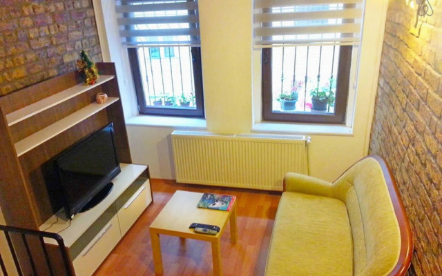 Sunflower Apartments