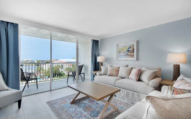 Dolphin Point 404c