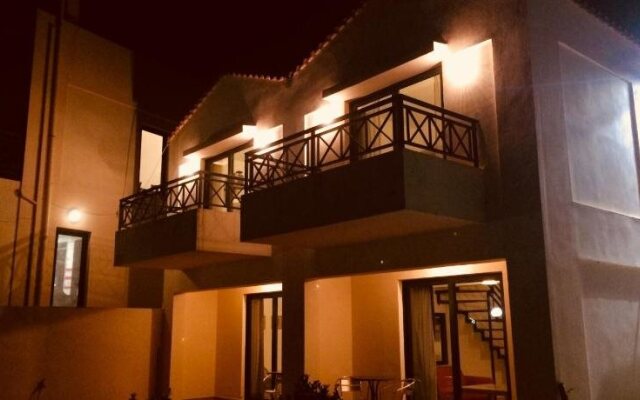 iriJoanna Holiday Plaza