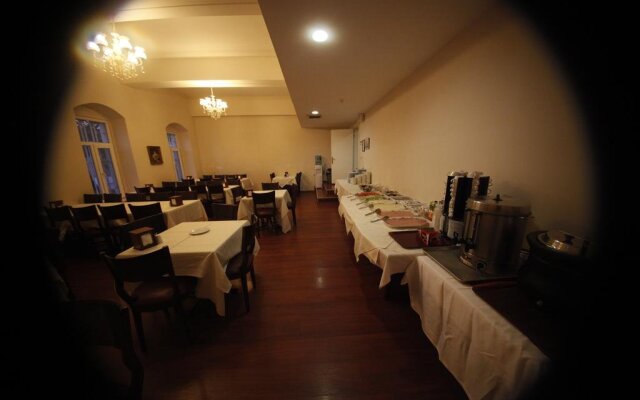 Valide Hotel