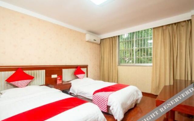 OYO plaza business hotel