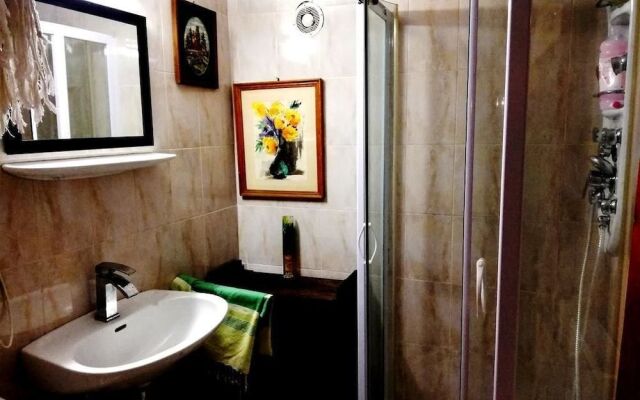 Leyla Guesthouse Castel