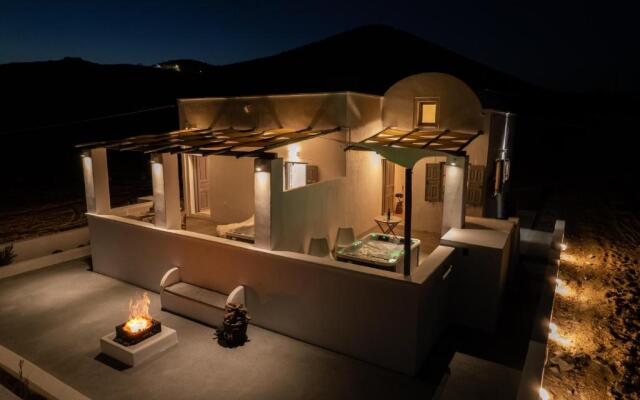 Red Beach Harmony suites Modestos