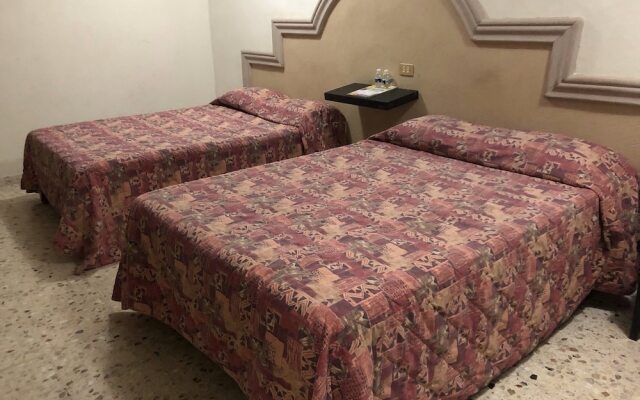 OYO Hotel Real Plaza Jacona