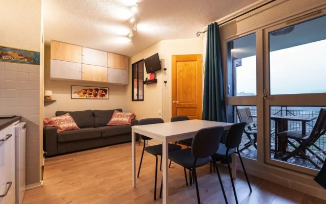 Apartment in Morillon with Mountain Views