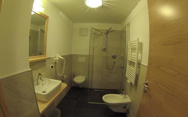 Villa Hubertus Apartments