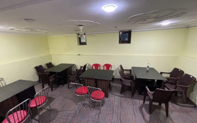 Goroomgo Hotel Zulfikar Srinagar