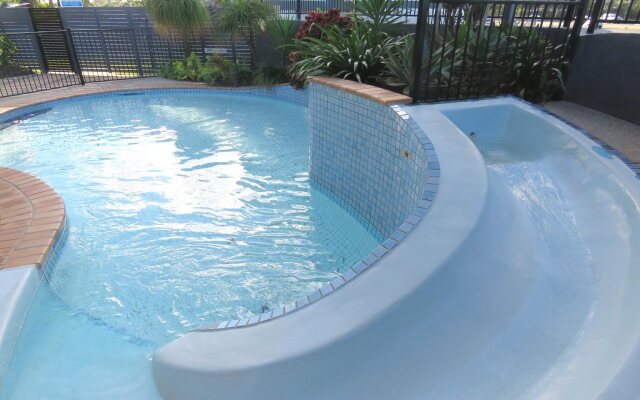 Mylos Holiday Apartments