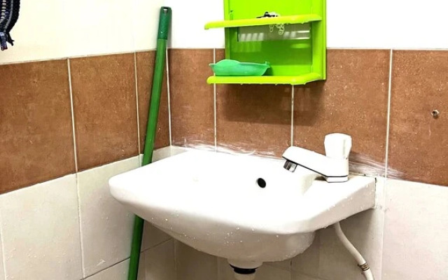 OYO Home 90492 Sena Homestay