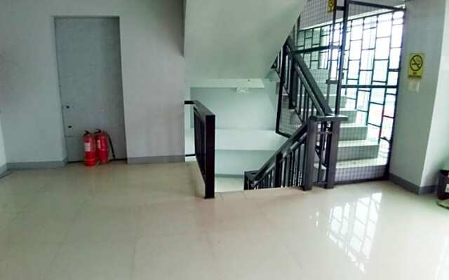 Affordable Cozy Transient Room Near NAIA Terminal 3