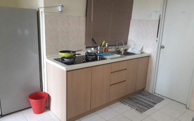 1 Room Apartment Vista Pinggiran- Equine
