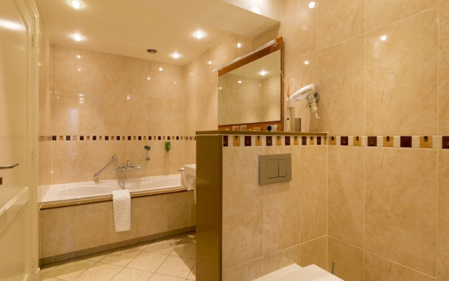 Sense Suites