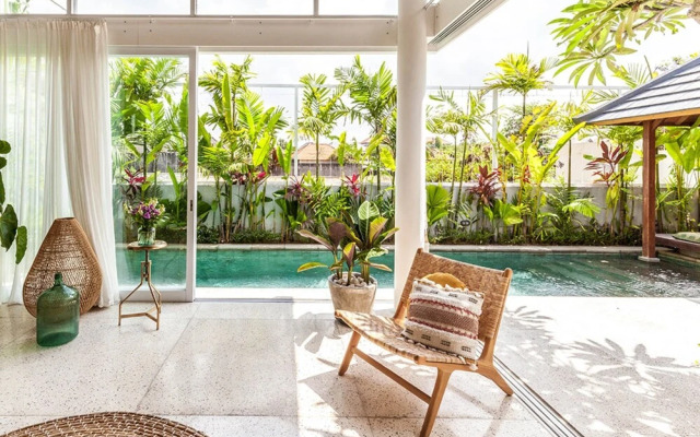 Modern Private Villa, 2 BR, Canggu With Staff