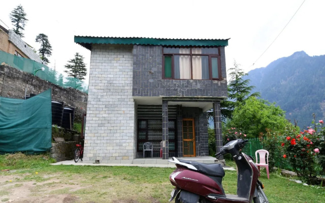 OYO Home 15642 Luxurious 2BHK