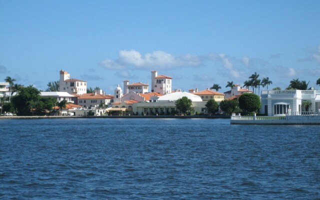 Grandview Heights Vacation Homes – Pink House